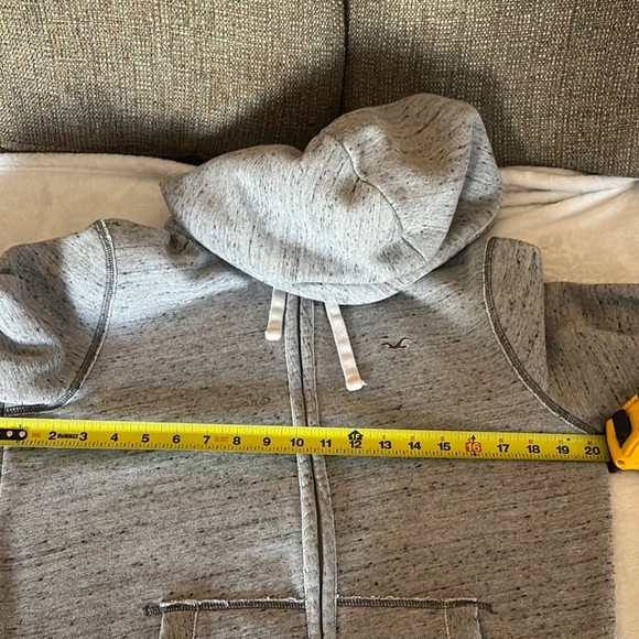 Gently Loved Unisex Gray Hoodie Zip Up by HOLLISTER - Picture 8 of 10
